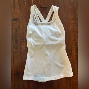 Lululemon athletic tank top barely worn like new